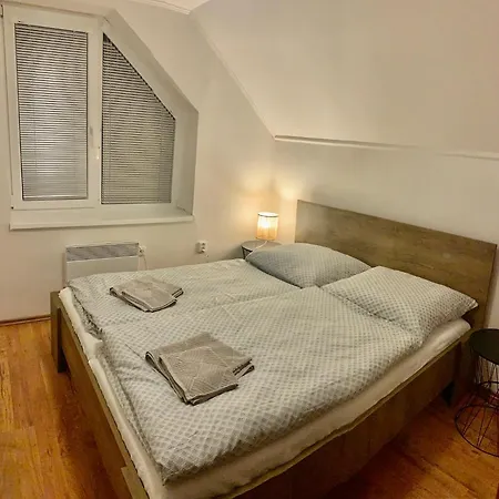 Apartman La Rossa Apartment